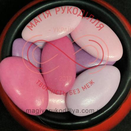 Кондитерське посипання шоколадні мигдалинки глазуровані 62 грами - бузково-рожеві 13003